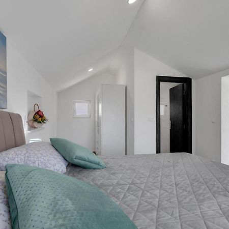Kuca Za Odmor Lemon Tree Makarska Apartment ภายนอก รูปภาพ