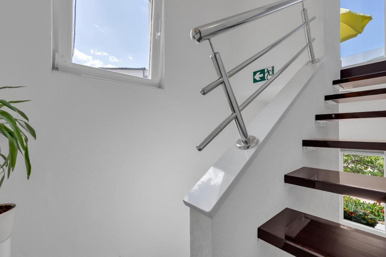 Kuca Za Odmor Lemon Tree Makarska Apartment ภายนอก รูปภาพ