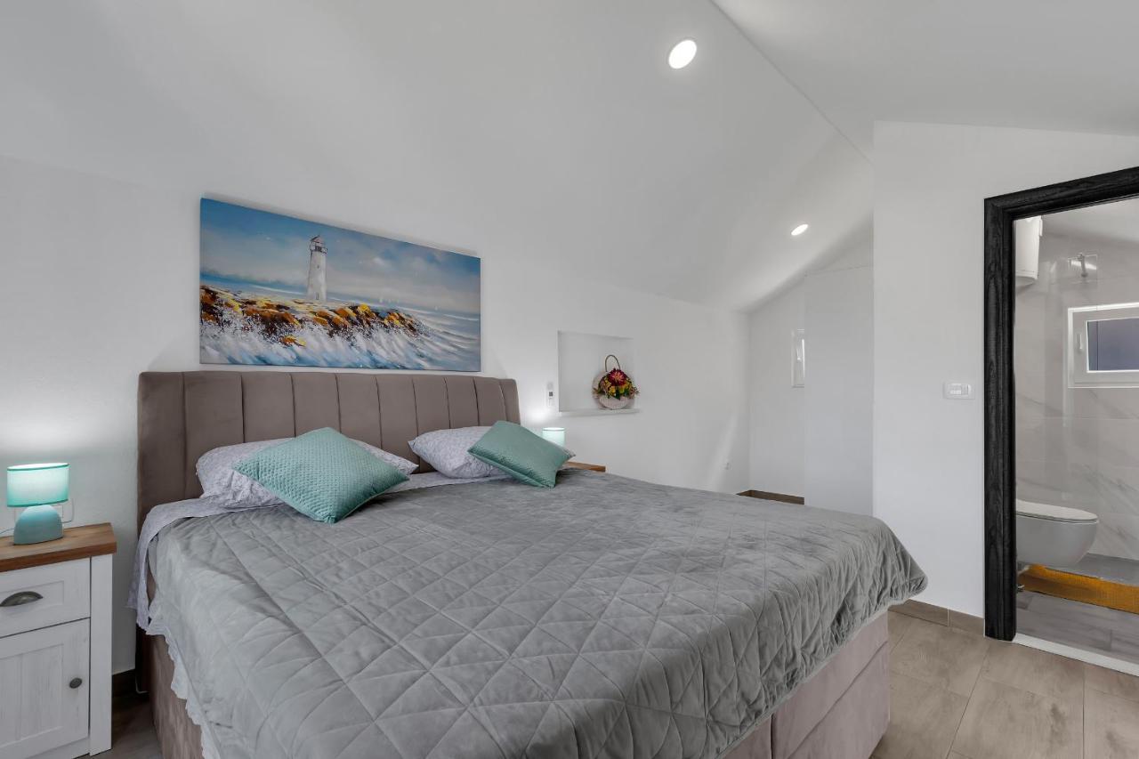 Kuca Za Odmor Lemon Tree Makarska Apartment ภายนอก รูปภาพ