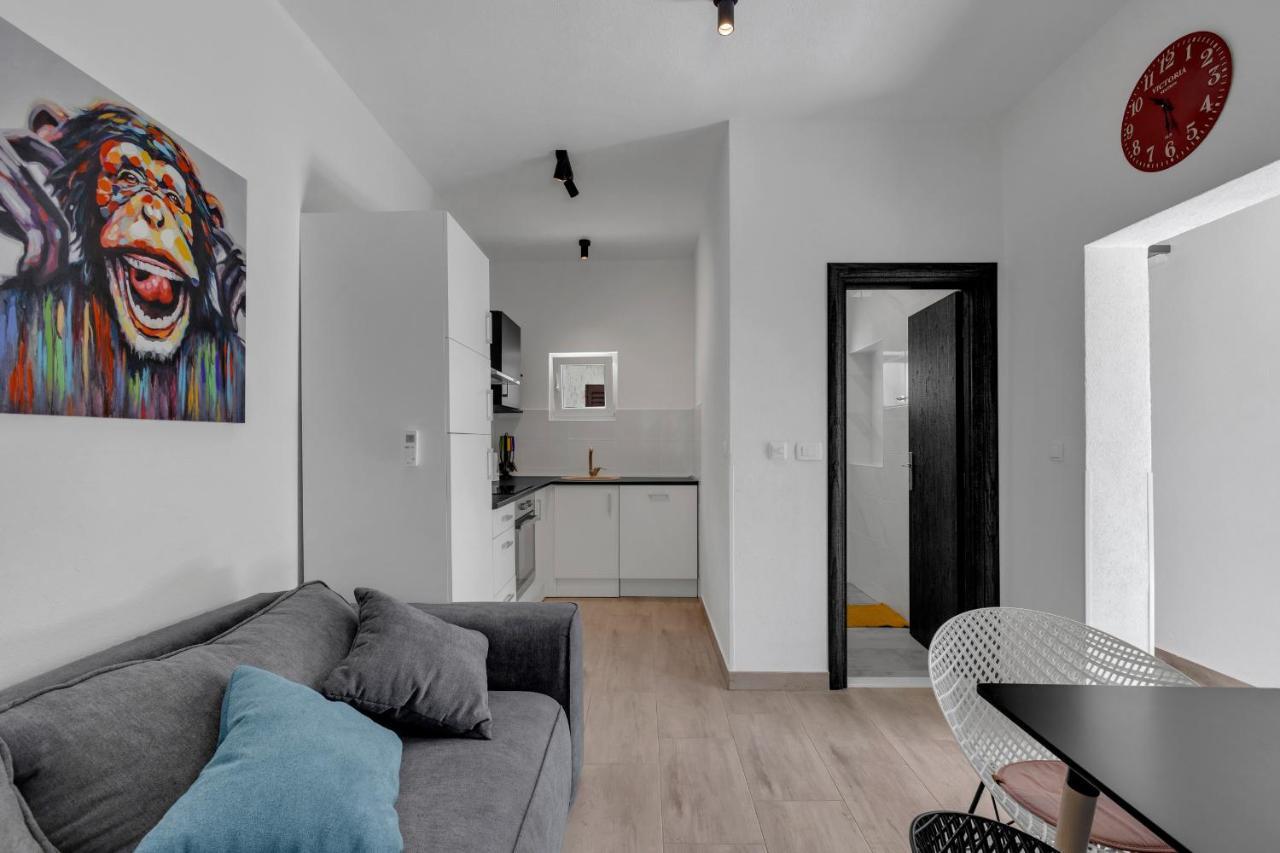Kuca Za Odmor Lemon Tree Makarska Apartment ภายนอก รูปภาพ