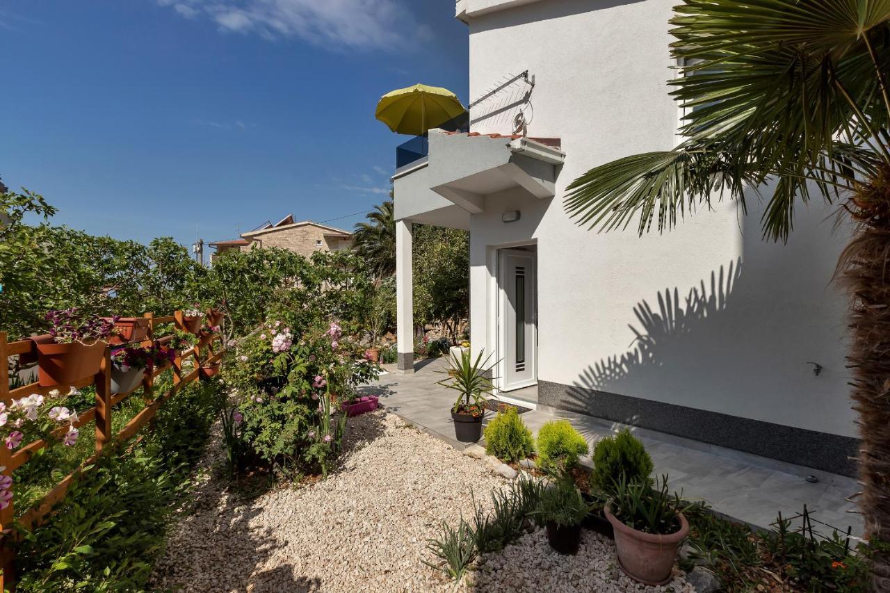 Kuca Za Odmor Lemon Tree Makarska Apartment ภายนอก รูปภาพ