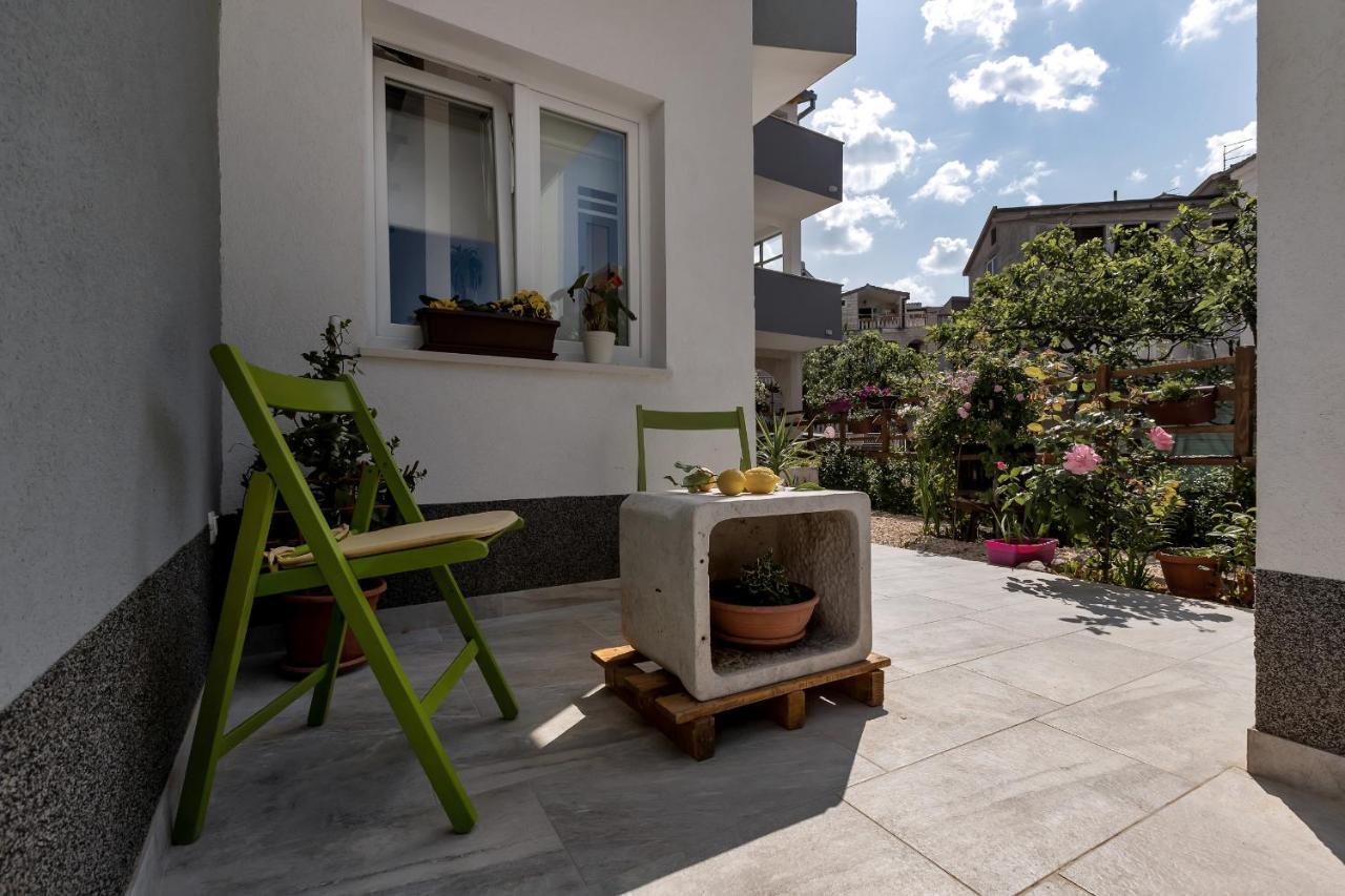 Kuca Za Odmor Lemon Tree Makarska Apartment ภายนอก รูปภาพ