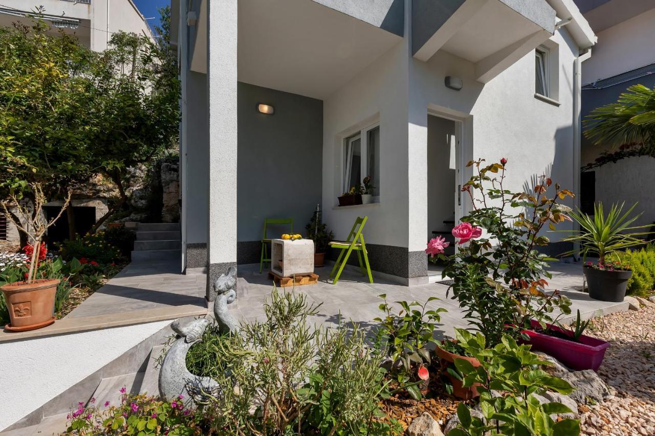 Kuca Za Odmor Lemon Tree Makarska Apartment ภายนอก รูปภาพ