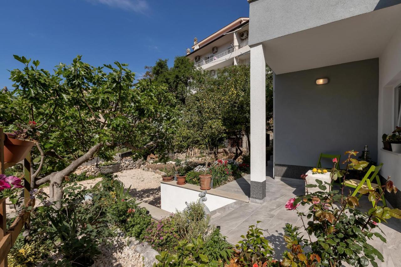 Kuca Za Odmor Lemon Tree Makarska Apartment ภายนอก รูปภาพ